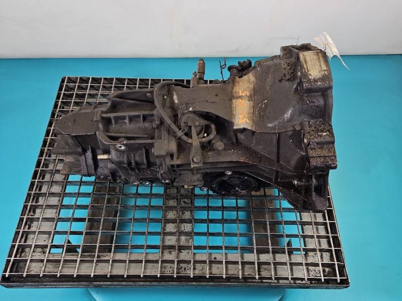 КПП Коробка передач Audi A4 B5 CPD — фото деталі 7