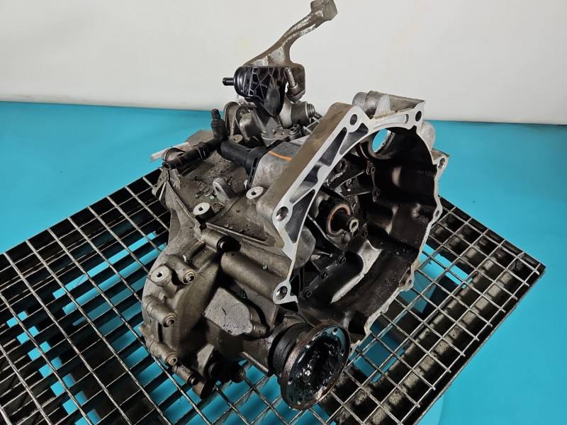 КПП Коробка передач Skoda Fabia 3 PRQ