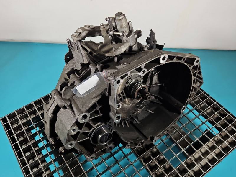 КПП Коробка передач Opel Insignia F40