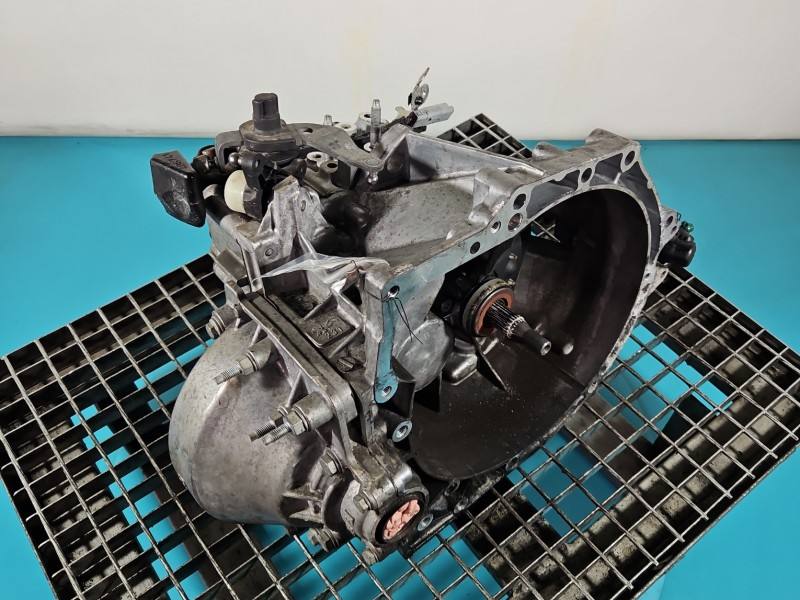 КПП Коробка передач Opel Astra L 20MB64