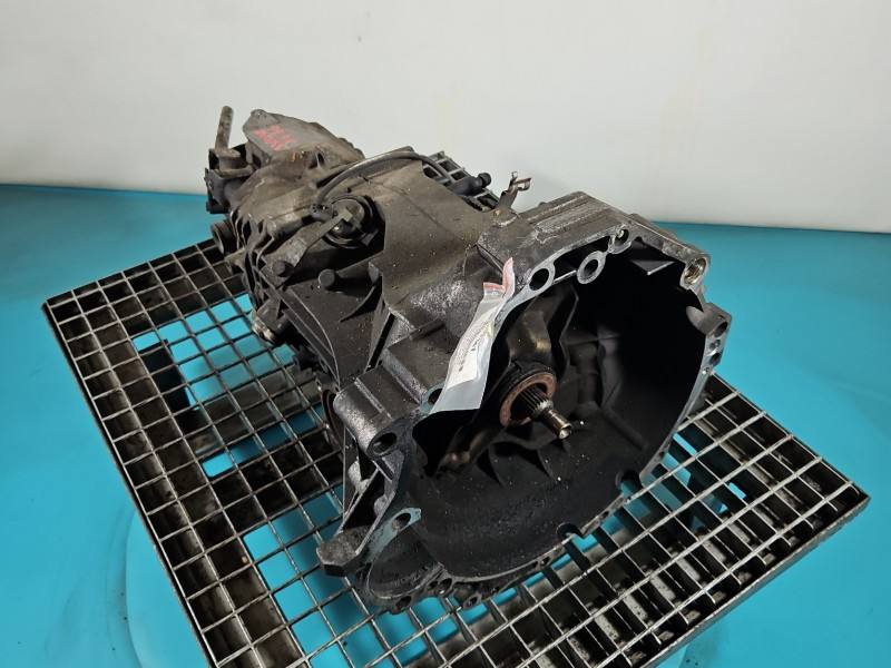 КПП Коробка передач Audi A4 B6 HFA