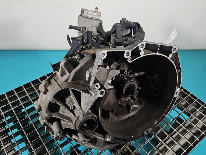 КПП Коробка передач Mazda 3 AV6R 7002 GF