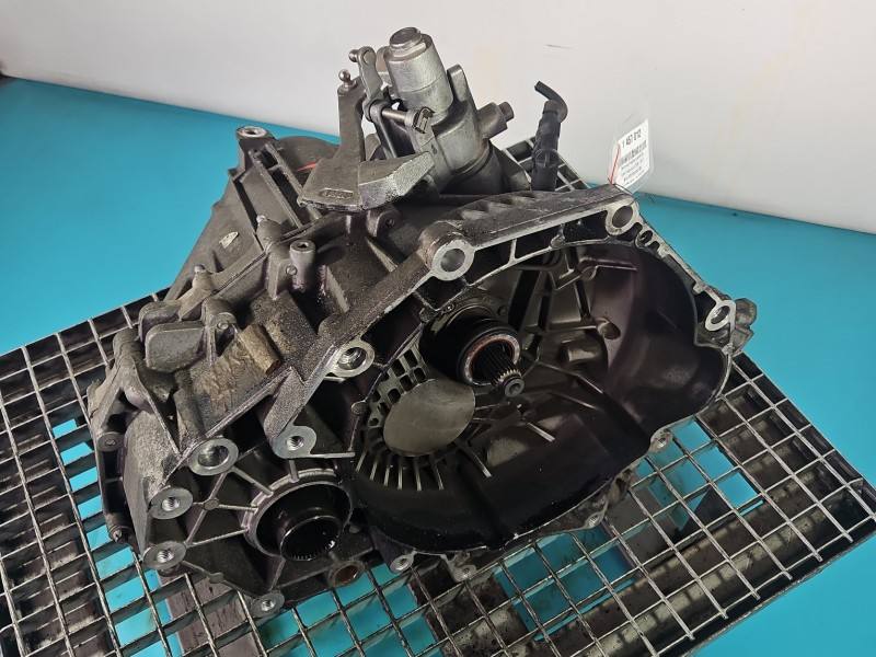 КПП Коробка передач Opel Insignia F40
