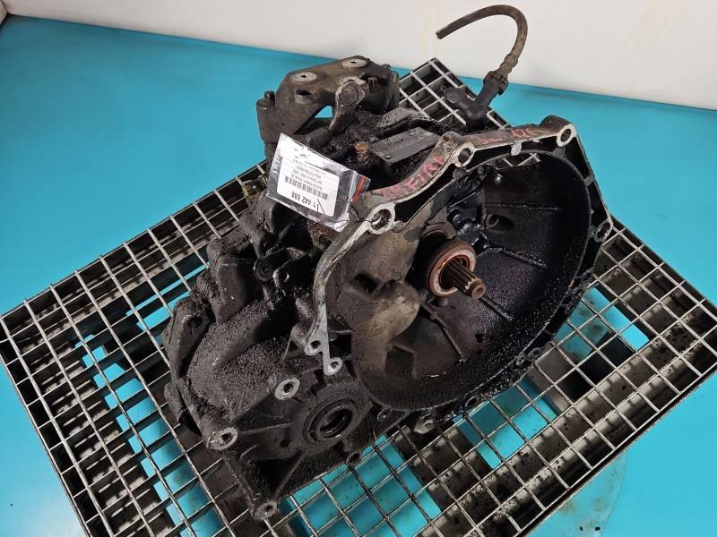 КПП Коробка передач Opel Zafira A 13104951