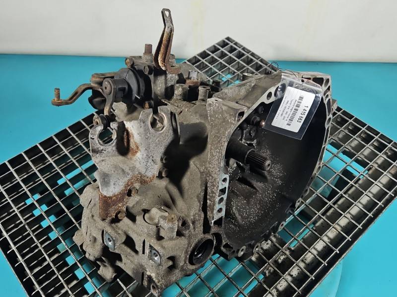 КПП Коробка передач Toyota Yaris 1