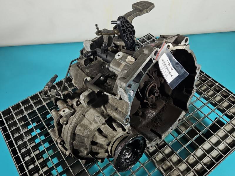 КПП Коробка передач Volkswagen Touran KWB