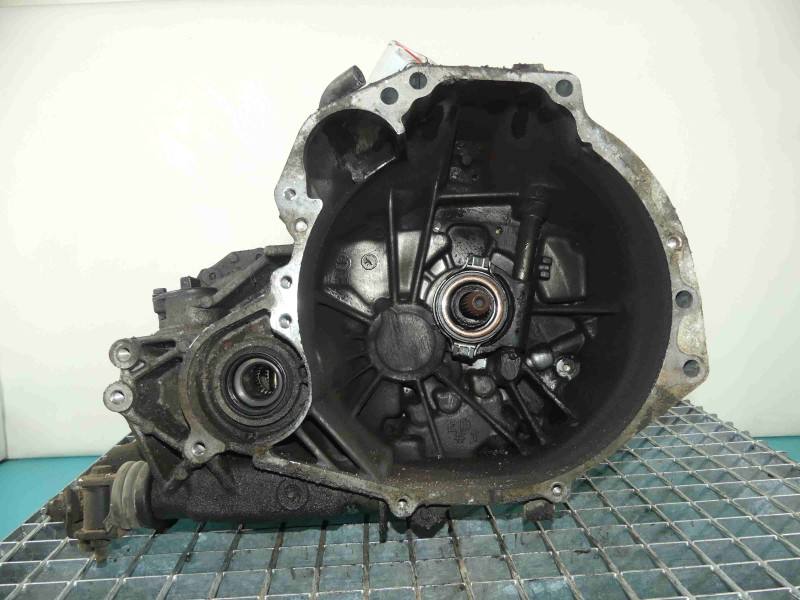 КПП Коробка передач Nissan Primera — фото деталі 2