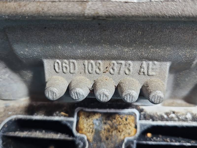 ГБЦ Головка блоку Audi A3 8P 06D103373AL — фото деталі 11