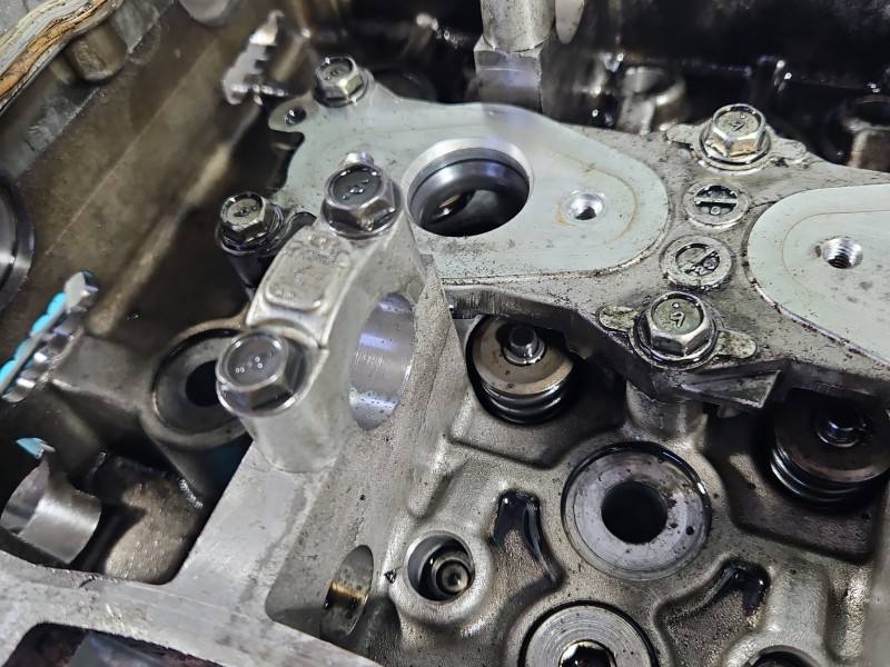 ГБЦ Головка блоку Subaru Forester EE20 — фото деталі 10