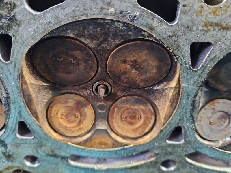 ГБЦ Головка блоку Toyota Auris 1ZR — фото деталі 11