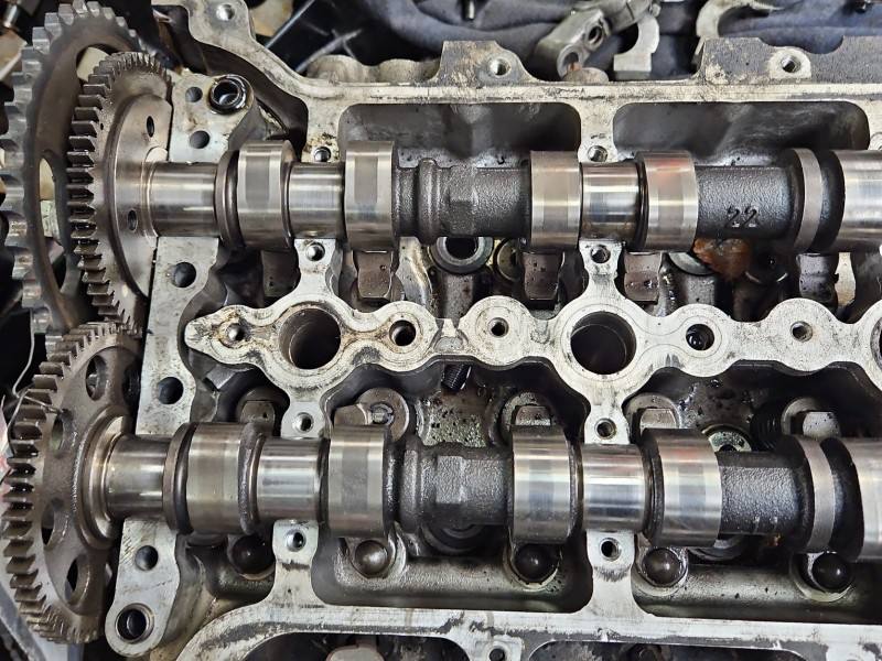 ГБЦ Головка блоку Toyota Avensis T27 2AD — фото деталі 4