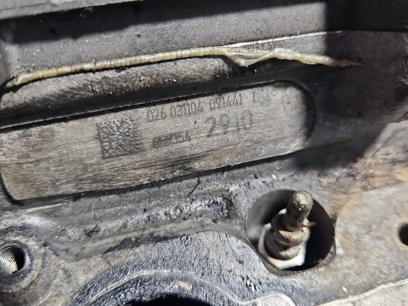 ГБЦ Головка блоку Audi A4 B7 0594AB — фото деталі 9
