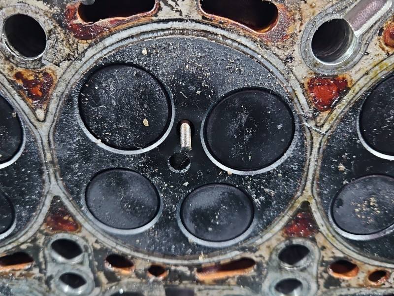 ГБЦ Головка блоку Audi A4 B7 0594AB — фото деталі 13