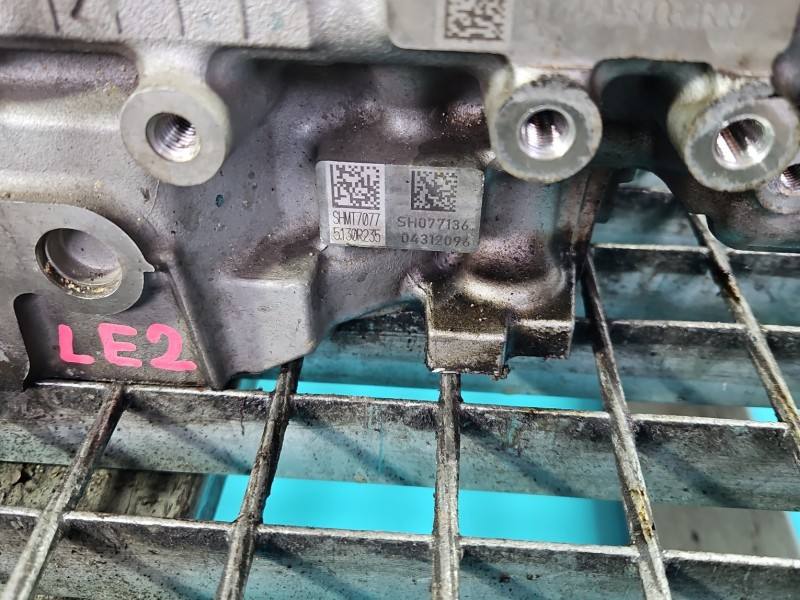 ГБЦ Головка блоку Opel Astra K 12660233 — фото деталі 8