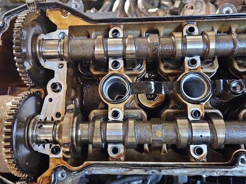 ГБЦ Головка блоку Mazda 2 ZJ — фото деталі 9