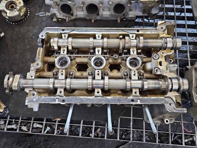 ГБЦ Головка блоку Audi Q7 06E103404AA