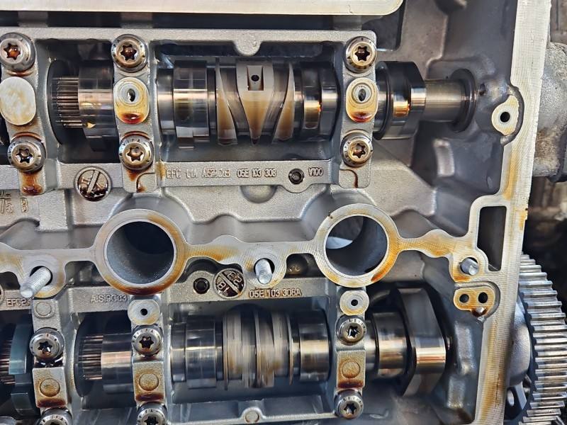ГБЦ Головка блоку Skoda Scala 05E103404G — фото деталі 7