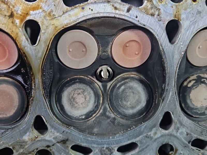 ГБЦ Головка блоку Toyota Auris — фото деталі 15