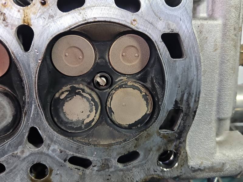 ГБЦ Головка блоку Toyota Auris — фото деталі 16