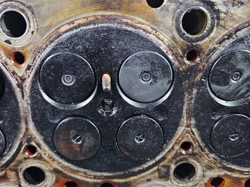 ГБЦ Головка блоку Opel Astra J 55576872 — фото деталі 15