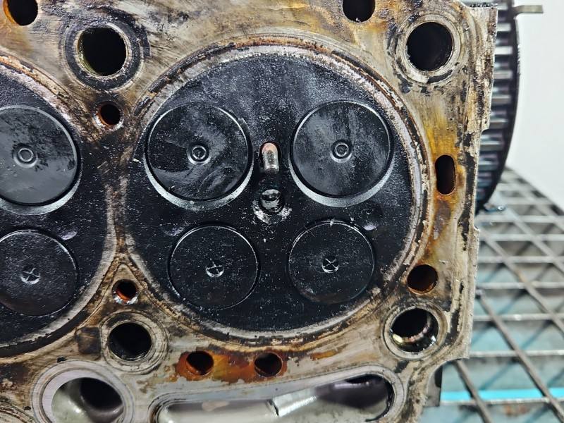 ГБЦ Головка блоку Opel Astra J 55576872 — фото деталі 16