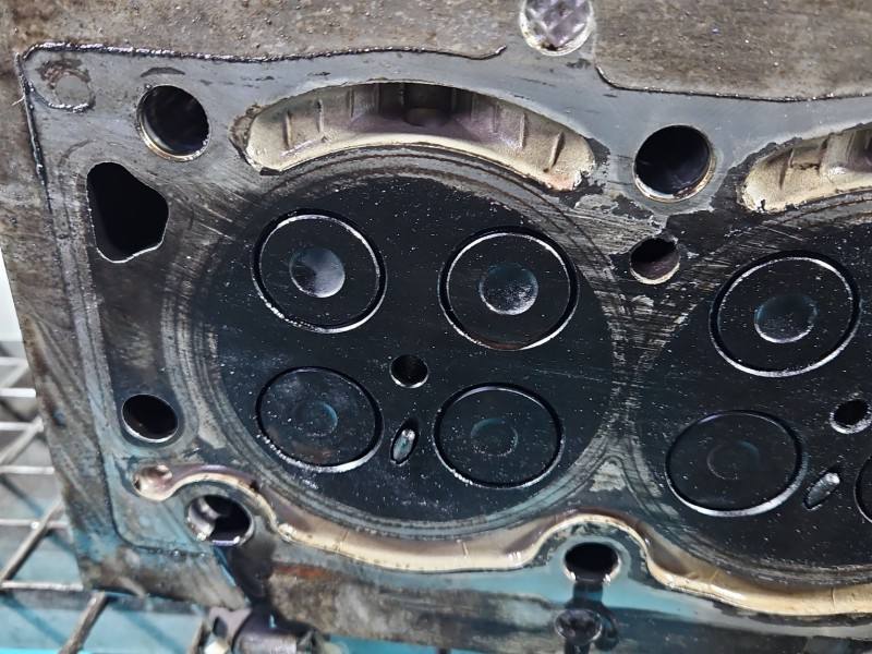 ГБЦ Головка блоку Ford S-max Q4WA — фото деталі 17