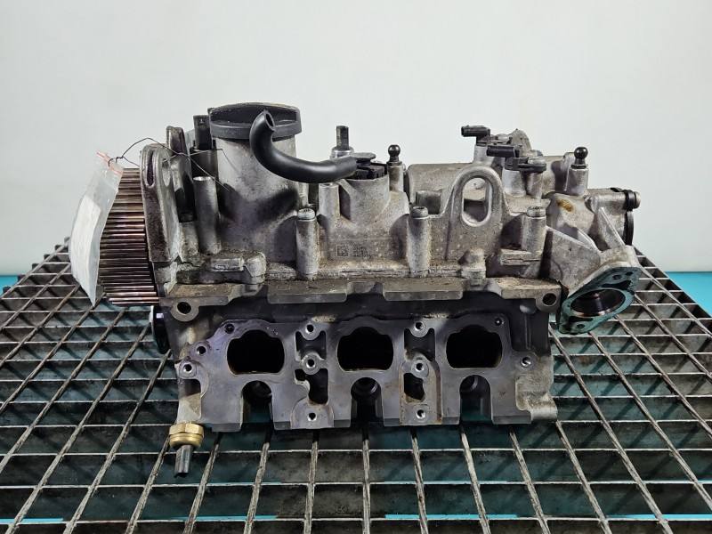 ГБЦ Головка блоку Skoda Fabia 3 DKL — фото деталі 6