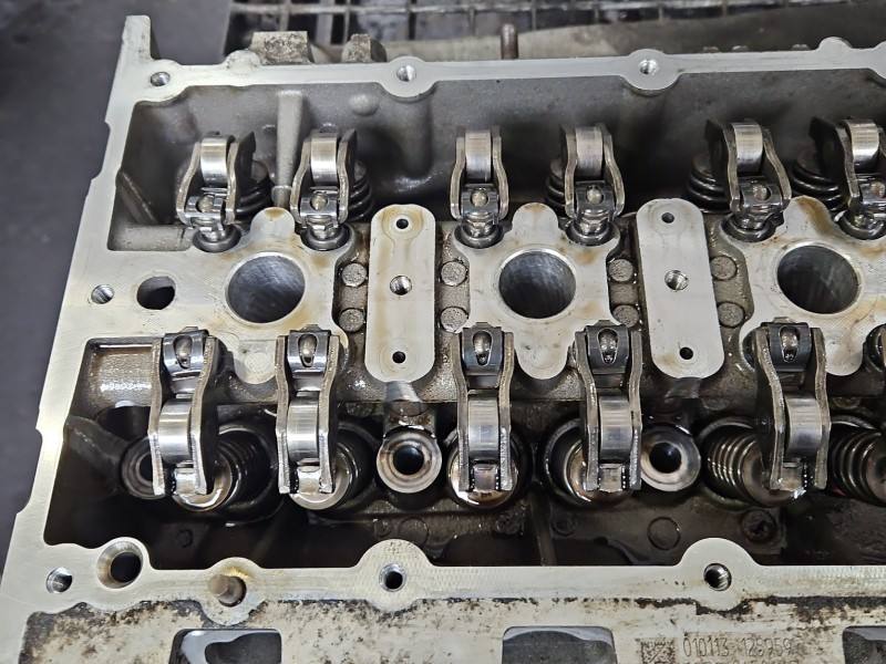 ГБЦ Головка блоку Volkswagen Golf 7 CXS — фото деталі 5