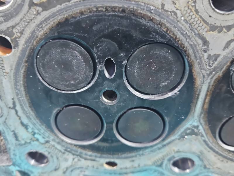 ГБЦ Головка блоку Jaguar XE G4D3-6J011-BB — фото деталі 10