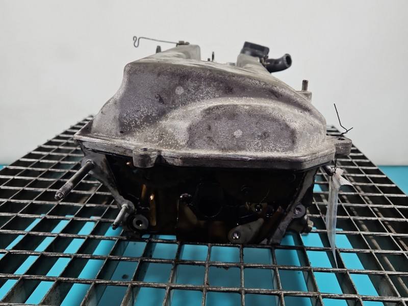 ГБЦ Головка блоку Toyota Avensis T25 E1Z-T72 — фото деталі 4