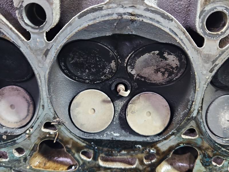 ГБЦ Головка блоку Audi A6 C7 06H103373K — фото деталі 18