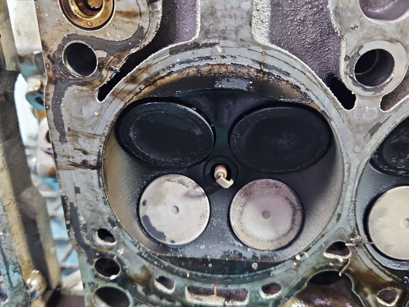 ГБЦ Головка блоку Audi A6 C7 06H103373K — фото деталі 19