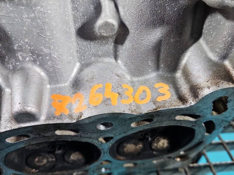 ГБЦ Головка блоку Toyota Yaris 3 — фото деталі 13