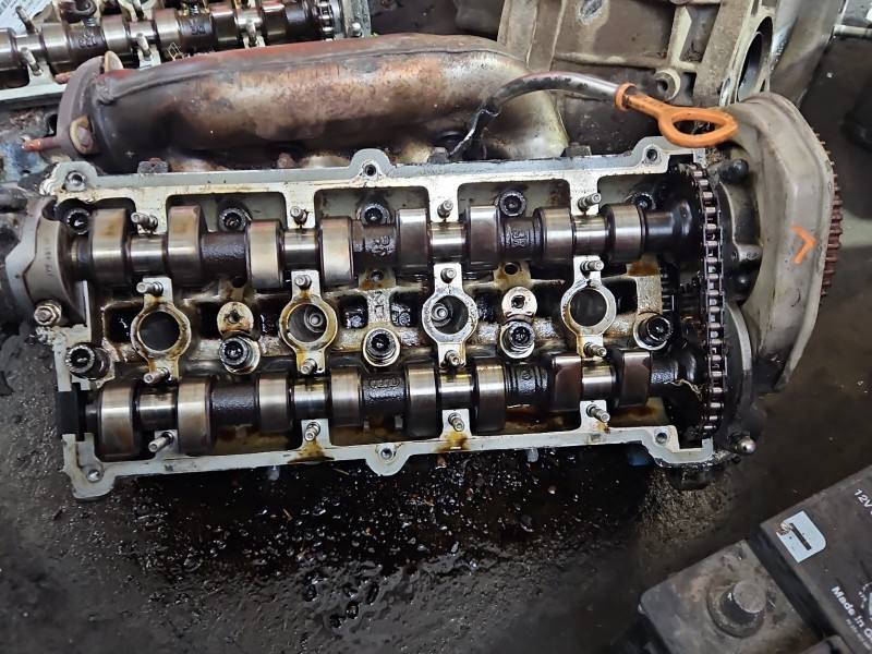 ГБЦ Головка блоку Audi A8 D2 077103373AE