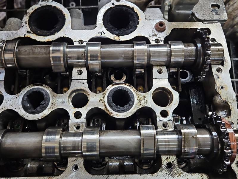ГБЦ Головка блоку Ford C-Max 9688418110 — фото деталі 2
