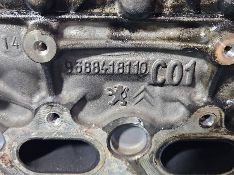 ГБЦ Головка блоку Ford C-Max 9688418110 — фото деталі 10