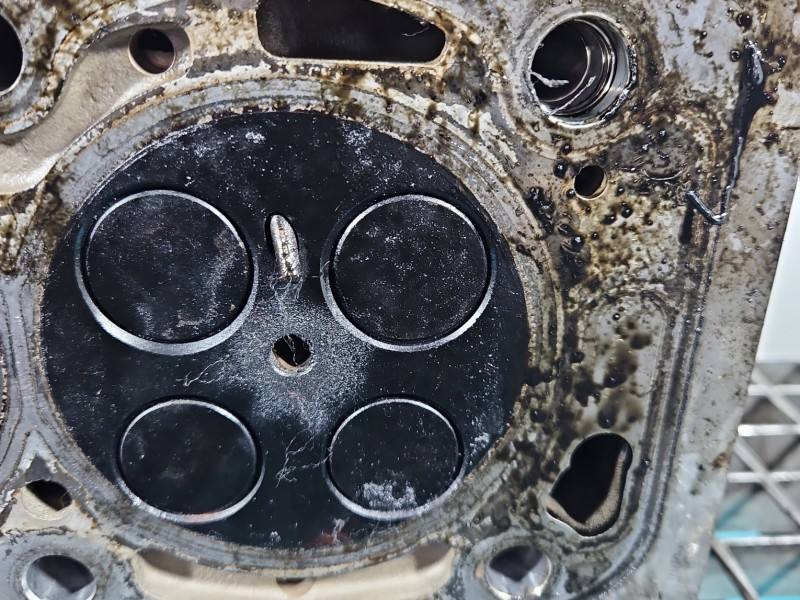 ГБЦ Головка блоку Ford C-Max 9688418110 — фото деталі 14