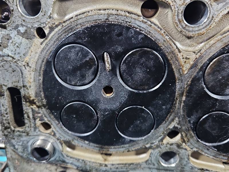 ГБЦ Головка блоку Ford C-Max 9688418110 — фото деталі 17