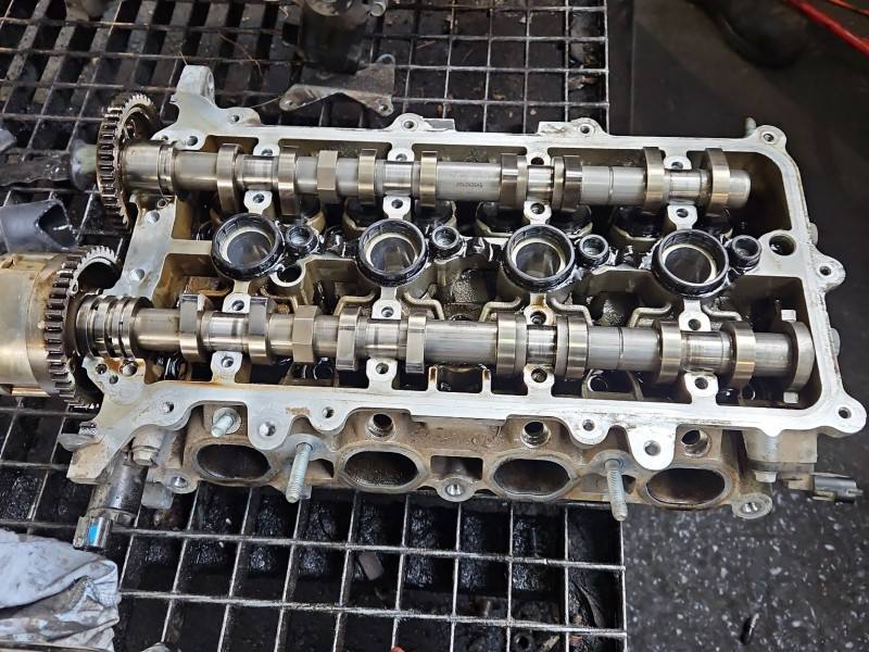 ГБЦ Головка блоку Hyundai I30 22111-2B001 — фото деталі 3