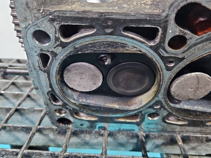 ГБЦ Головка блоку Audi A3 8L 06B103373T — фото деталі 13