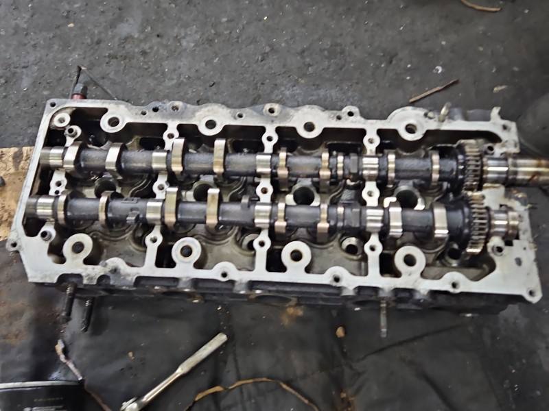 ГБЦ Головка блоку Toyota Land Cruiser 1KD — фото деталі 3