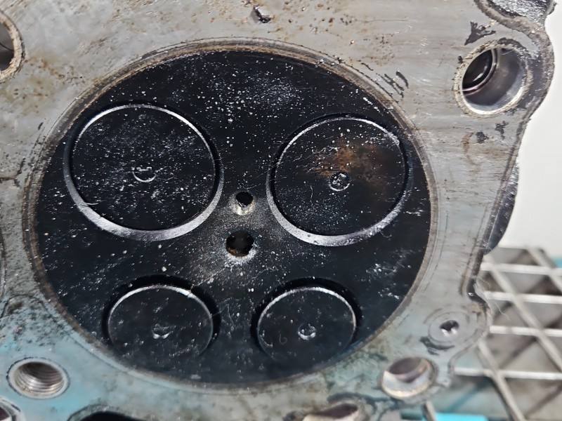 ГБЦ Головка блоку Toyota Land Cruiser 1KD — фото деталі 12