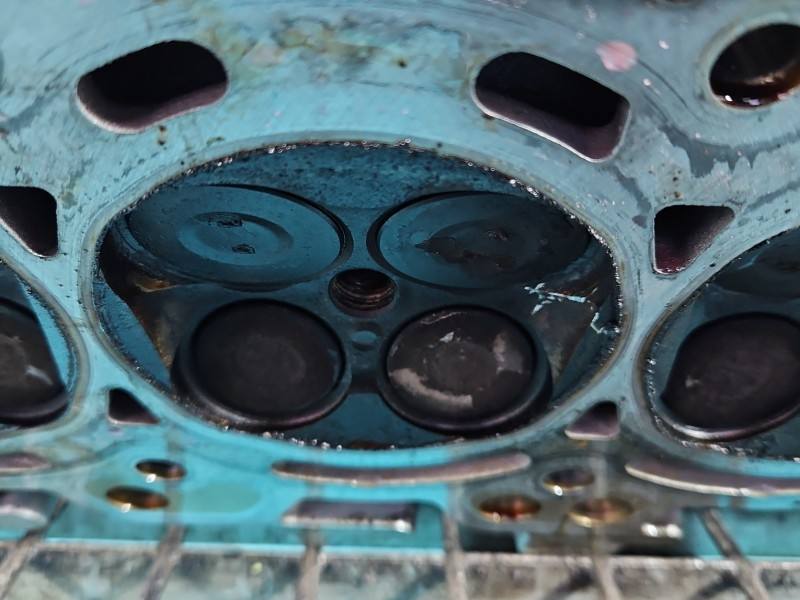 ГБЦ Головка блоку Toyota Auris — фото деталі 10