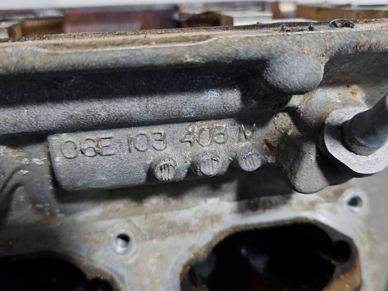 ГБЦ Головка блока Audi Q5 06E103403M — фото детали 4