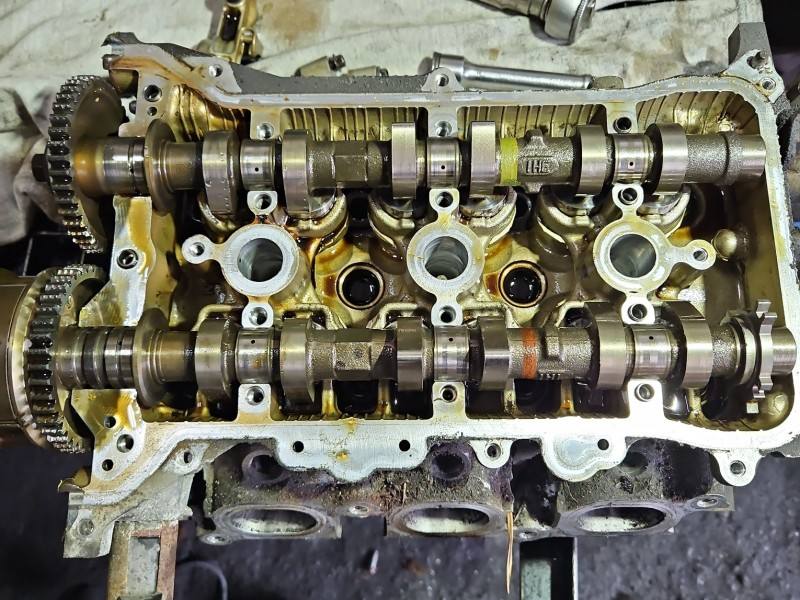 ГБЦ Головка блоку Nissan Micra HR12 — фото деталі 8