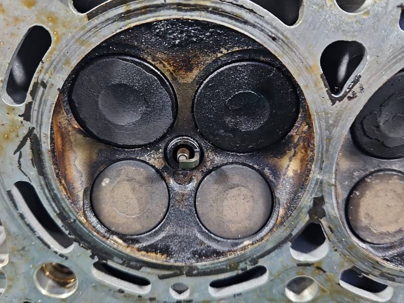 ГБЦ Головка блоку Nissan Micra HR12 — фото деталі 12