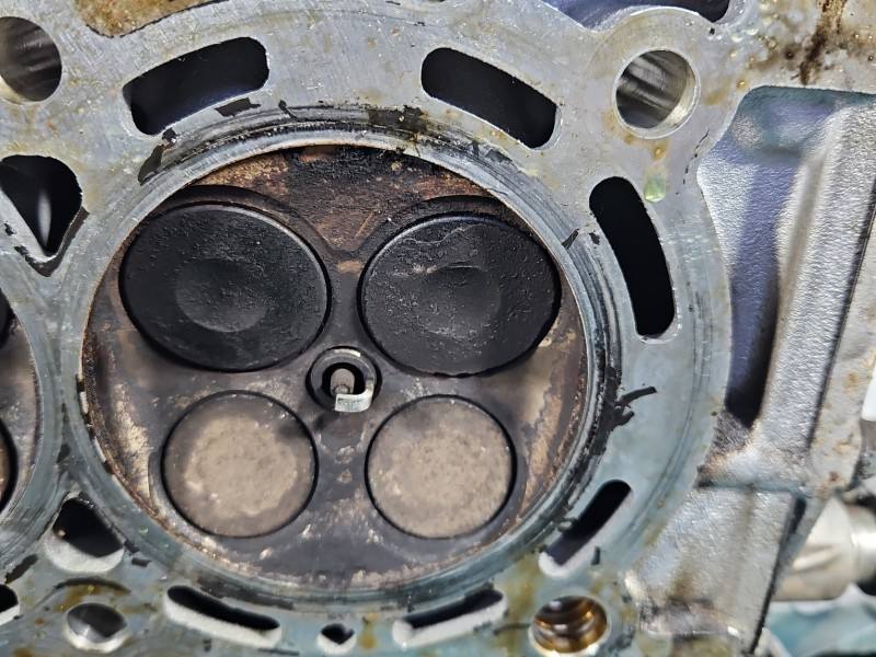 ГБЦ Головка блоку Nissan Micra HR12 — фото деталі 14