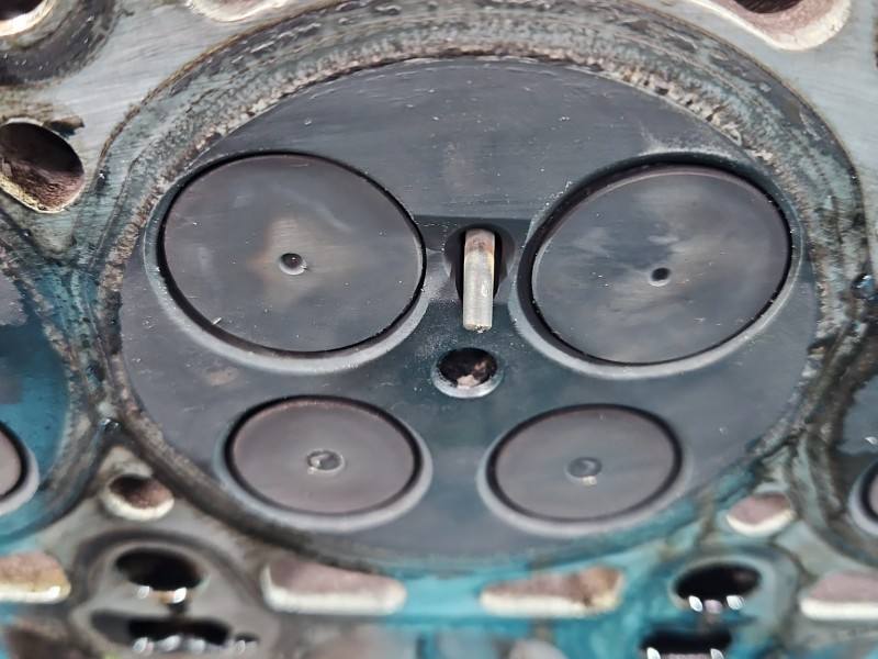 ГБЦ Головка блоку Hyundai Ix35 22111-2F700 — фото деталі 16