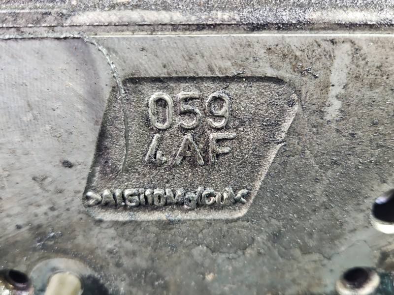 ГБЦ Головка блоку Audi A8 D3 0594AF — фото деталі 11