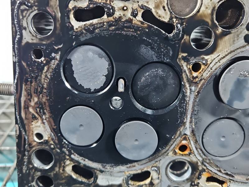 ГБЦ Головка блоку Volkswagen Passat B6 CBB — фото деталі 15